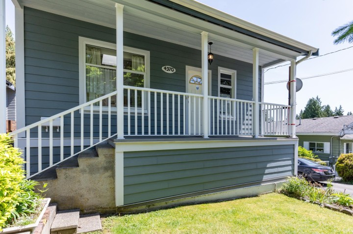 Photo 7 at 4370 Mountain Highway, Lynn Valley, North Vancouver