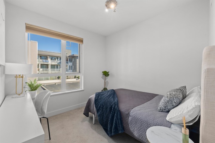 Photo 13 at 305 - 733 W 14th Street, Mosquito Creek, North Vancouver