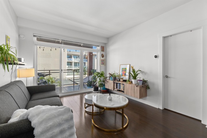 Photo 7 at 305 - 733 W 14th Street, Mosquito Creek, North Vancouver