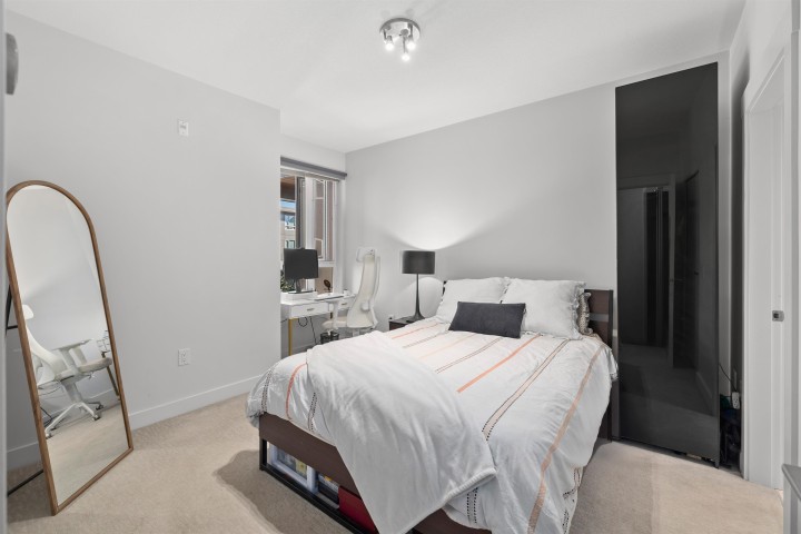 Photo 9 at 305 - 733 W 14th Street, Mosquito Creek, North Vancouver