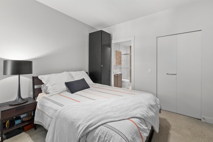 Photo 10 at 305 - 733 W 14th Street, Mosquito Creek, North Vancouver