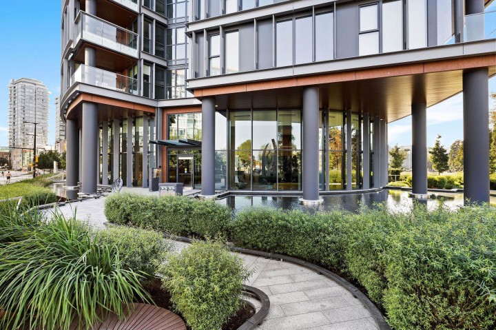 Photo 6 at 101 - 1601 Quebec Street, Mount Pleasant VE, Vancouver East