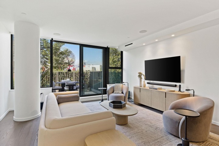 Photo 15 at 101 - 1601 Quebec Street, Mount Pleasant VE, Vancouver East