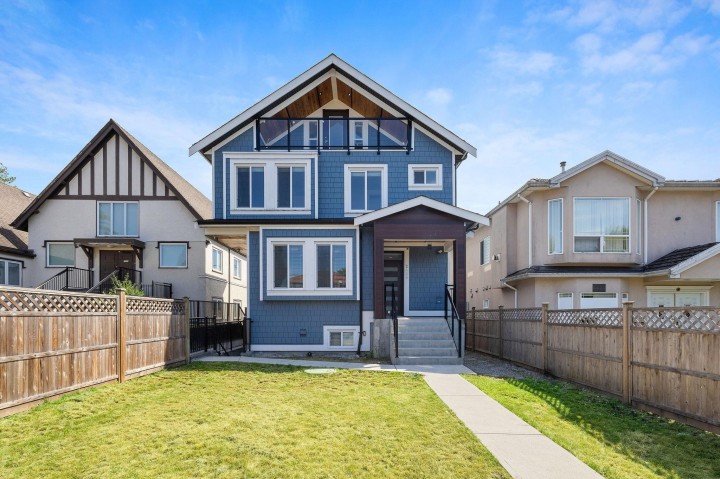 Photo 1 at 1 - 2430 E 41 Avenue, Killarney VE, Vancouver East