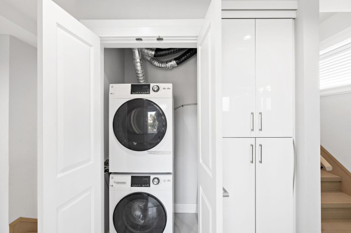 Photo 33 at 1 - 2430 E 41 Avenue, Killarney VE, Vancouver East