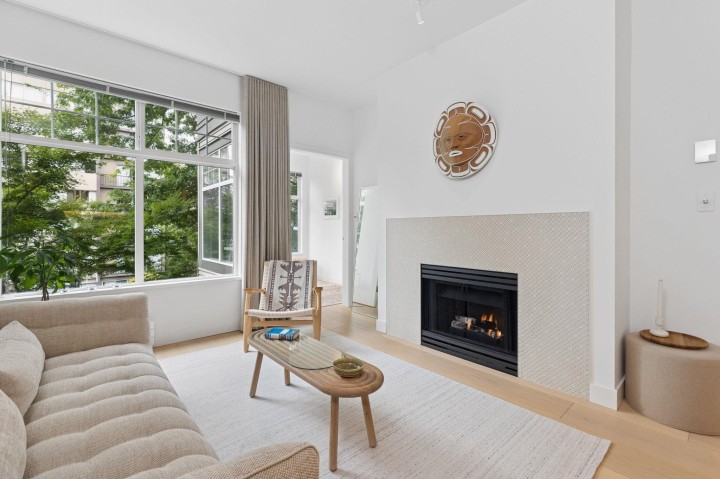 Photo 3 at 302 - 1388 Nelson Street, West End VW, Vancouver West