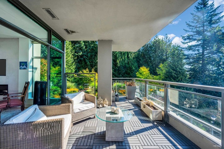 Photo 21 at 401 - 3315 Cypress Place, Cypress Park Estates, West Vancouver