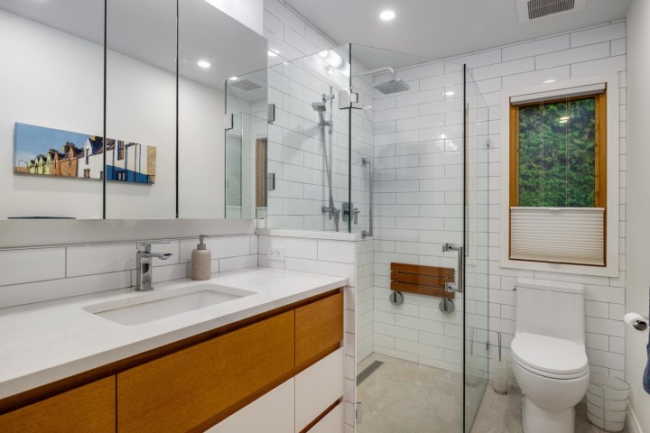 Photo 18 at 4615 Woodgreen Drive, Cypress Park Estates, West Vancouver