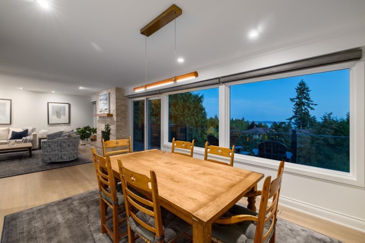 Photo 8 at 4615 Woodgreen Drive, Cypress Park Estates, West Vancouver
