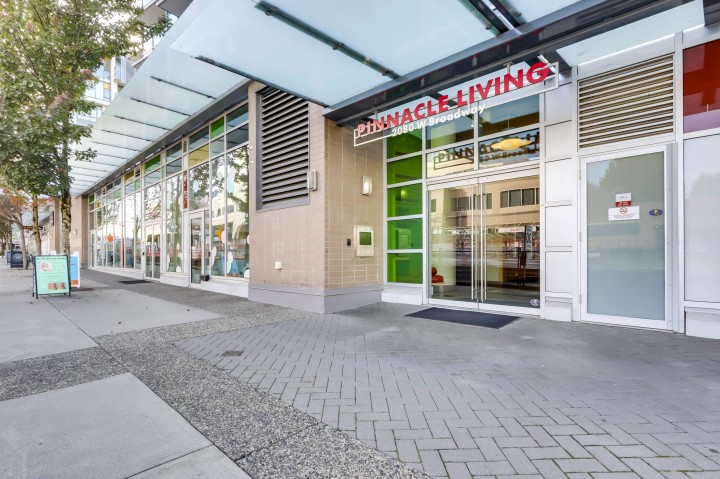 Photo 15 at 768 - 2080 W Broadway, Kitsilano, Vancouver West