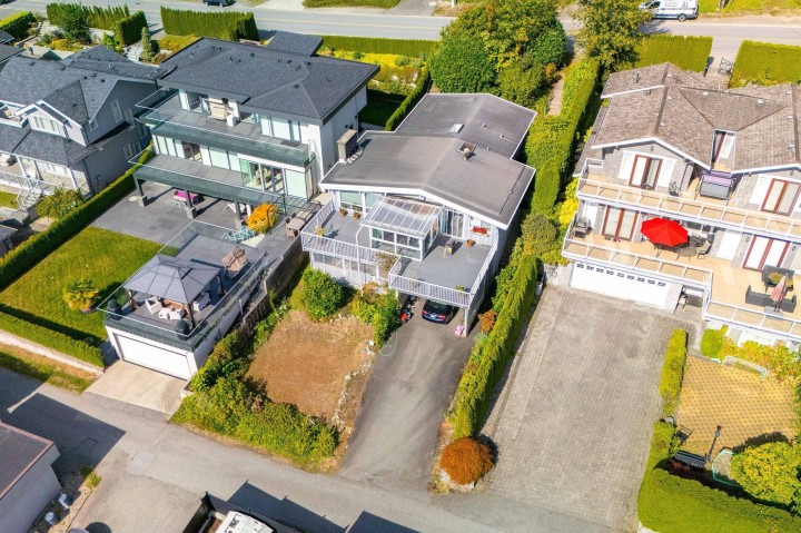 Photo 5 at 2128 Mathers Avenue, Dundarave, West Vancouver