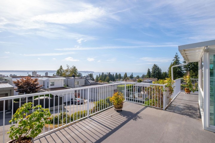Photo 20 at 2128 Mathers Avenue, Dundarave, West Vancouver