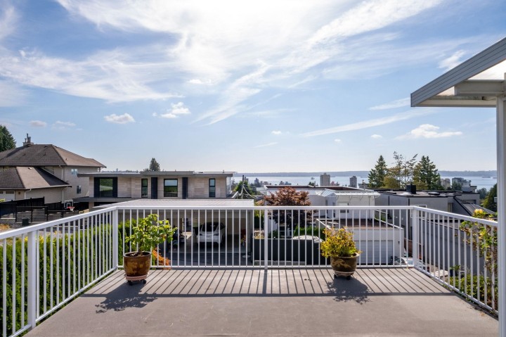 Photo 21 at 2128 Mathers Avenue, Dundarave, West Vancouver