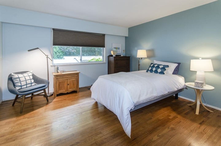 Photo 12 at 19 Glenmore Drive, Glenmore, West Vancouver