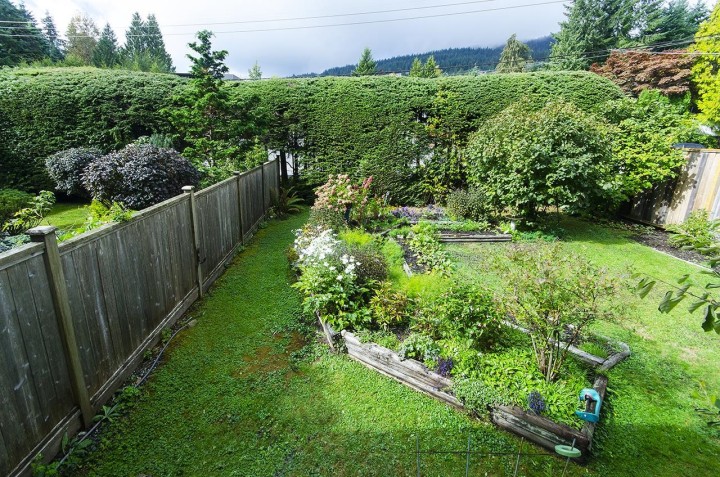 Photo 25 at 19 Glenmore Drive, Glenmore, West Vancouver