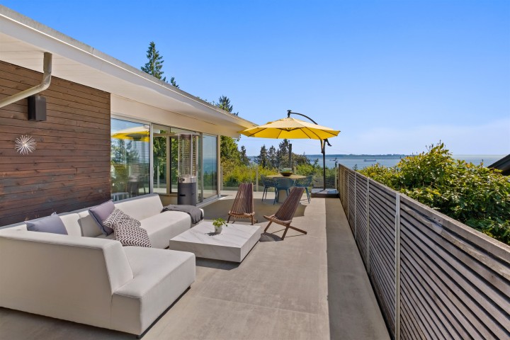 Photo 3 at 4045 Bayridge Avenue, Bayridge, West Vancouver