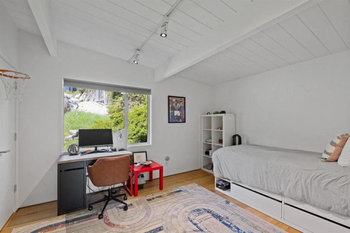 Photo 28 at 4045 Bayridge Avenue, Bayridge, West Vancouver