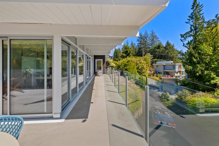 Photo 33 at 4045 Bayridge Avenue, Bayridge, West Vancouver