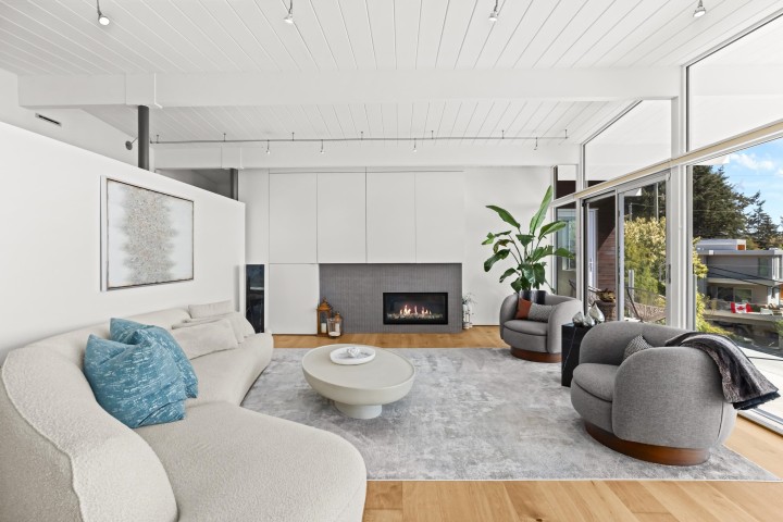 Photo 11 at 4045 Bayridge Avenue, Bayridge, West Vancouver