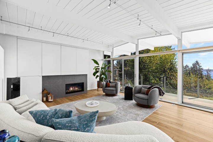 Photo 8 at 4045 Bayridge Avenue, Bayridge, West Vancouver