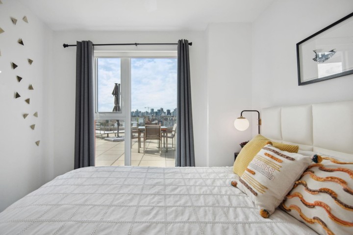 Photo 15 at 808 - 933 E Hastings Street, Strathcona, Vancouver East