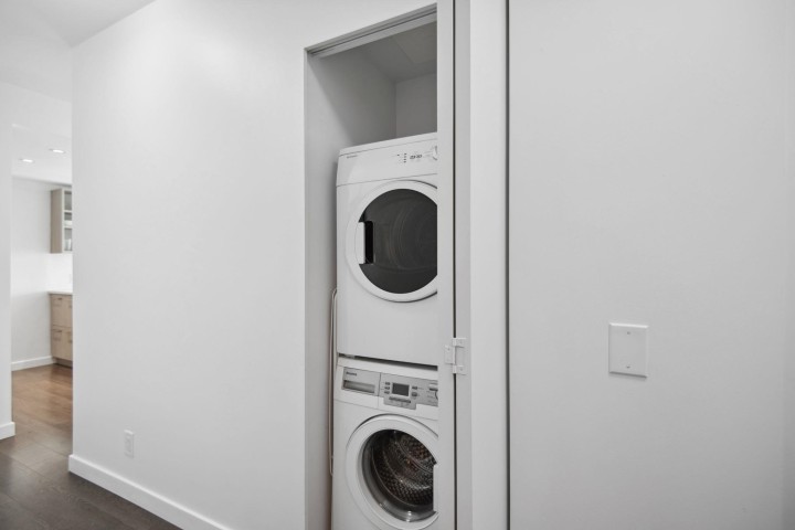 Photo 21 at 808 - 933 E Hastings Street, Strathcona, Vancouver East