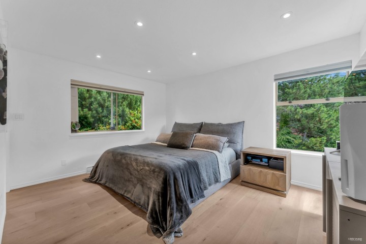 Photo 19 at 4809 Northwood Place, Cypress Park Estates, West Vancouver