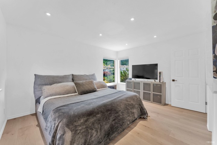 Photo 25 at 4809 Northwood Place, Cypress Park Estates, West Vancouver