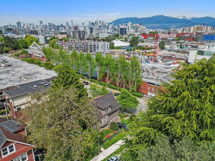 Photo 6 at 498 E 5th Avenue, Mount Pleasant VE, Vancouver East