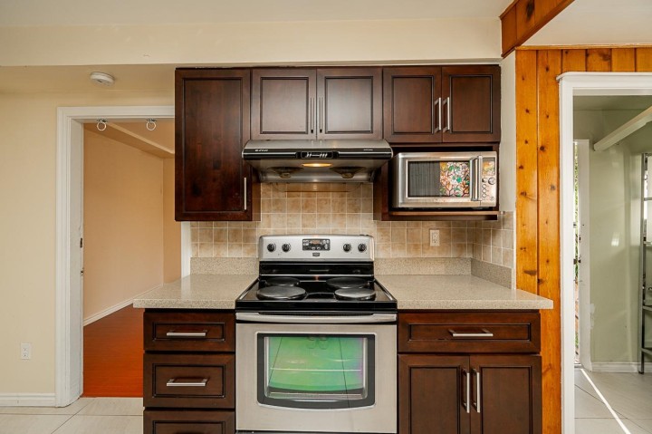 Photo 13 at 22 E 18th Avenue, Main, Vancouver East