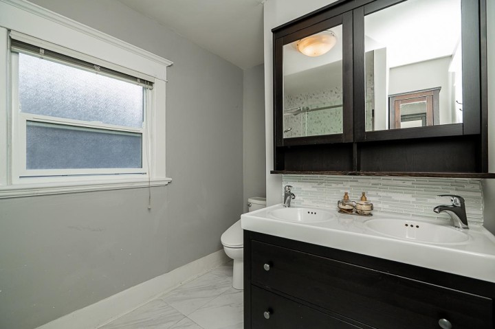 Photo 24 at 22 E 18th Avenue, Main, Vancouver East