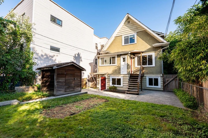 Photo 38 at 22 E 18th Avenue, Main, Vancouver East