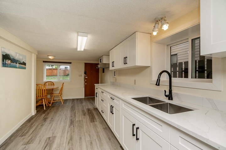 Photo 31 at 22 E 18th Avenue, Main, Vancouver East