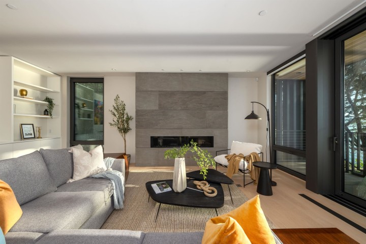 Photo 10 at 8885 Lawrence Way, Howe Sound, West Vancouver