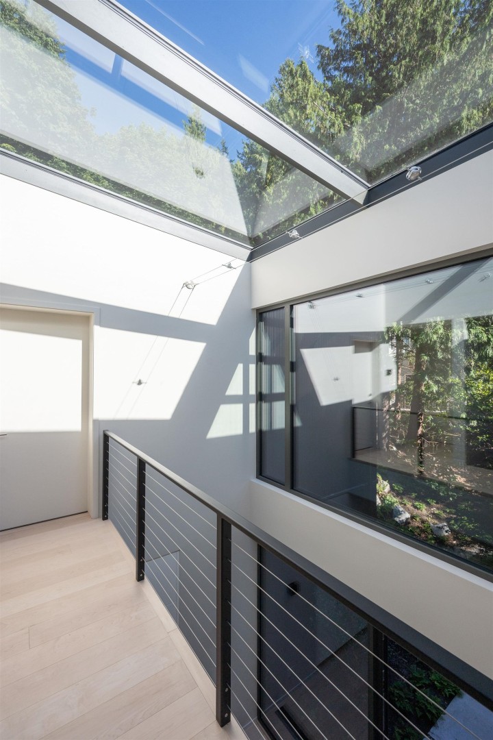 Photo 19 at 8885 Lawrence Way, Howe Sound, West Vancouver