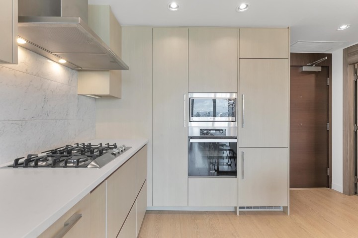 Photo 9 at 2212 - 89 Nelson Street, Yaletown, Vancouver West