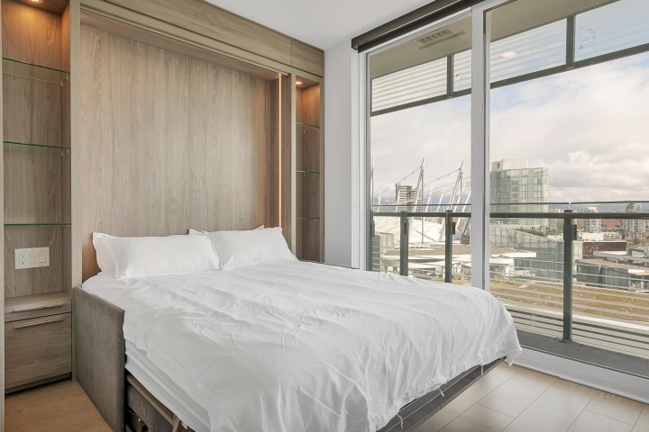 Photo 11 at 2212 - 89 Nelson Street, Yaletown, Vancouver West