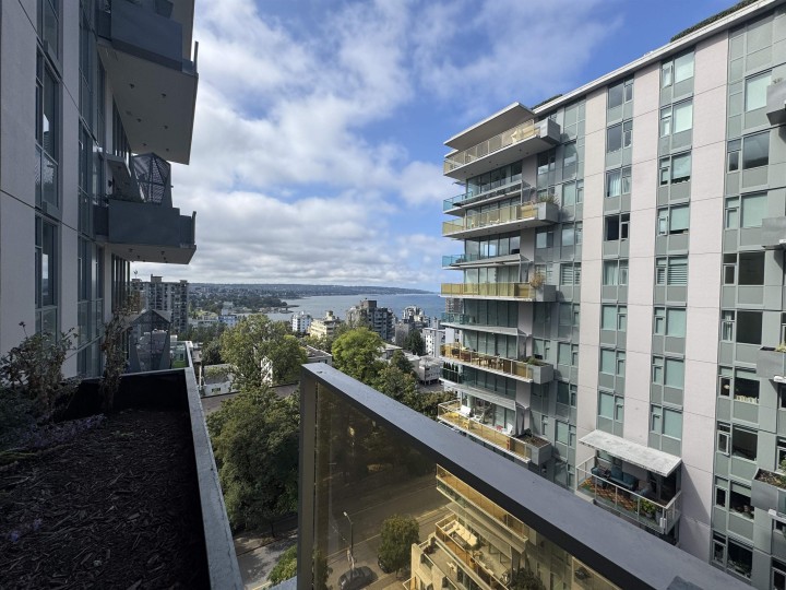 Photo 1 at 1401 - 1365 Davie Street, West End VW, Vancouver West