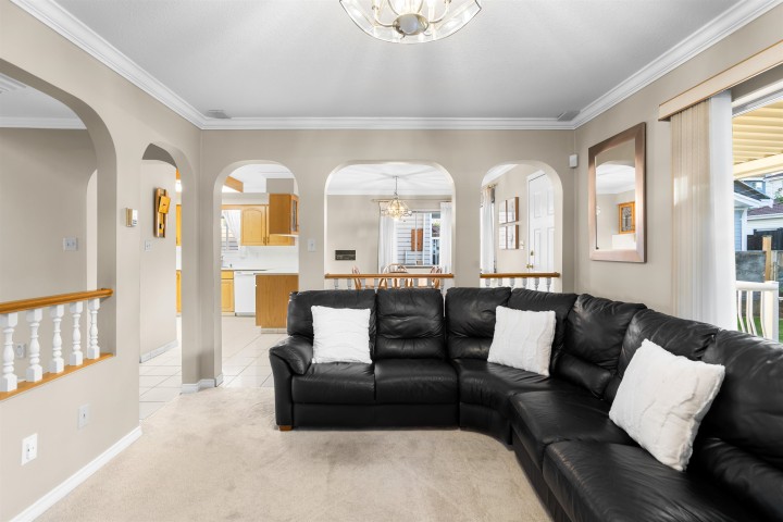 Photo 4 at 5455 Chambers Street, Collingwood VE, Vancouver East