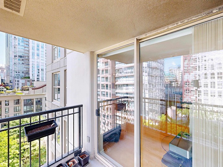 Photo 23 at 1003 - 969 Richards Street, Downtown VW, Vancouver West