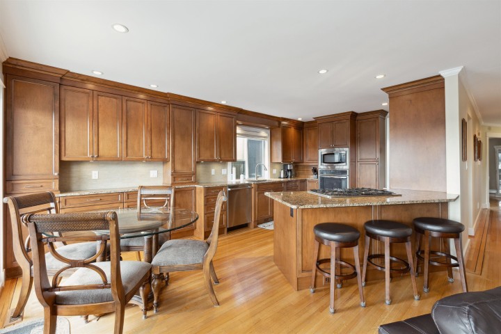 Photo 9 at 1274 Esquimalt Avenue, Ambleside, West Vancouver