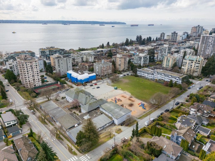 Photo 38 at 1274 Esquimalt Avenue, Ambleside, West Vancouver