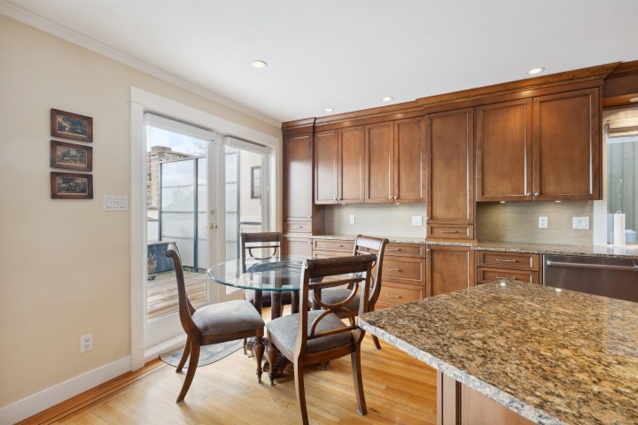 Photo 10 at 1274 Esquimalt Avenue, Ambleside, West Vancouver