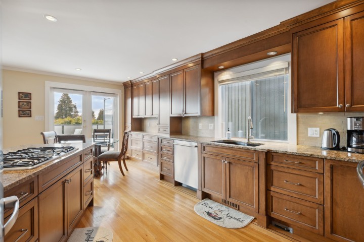 Photo 8 at 1274 Esquimalt Avenue, Ambleside, West Vancouver