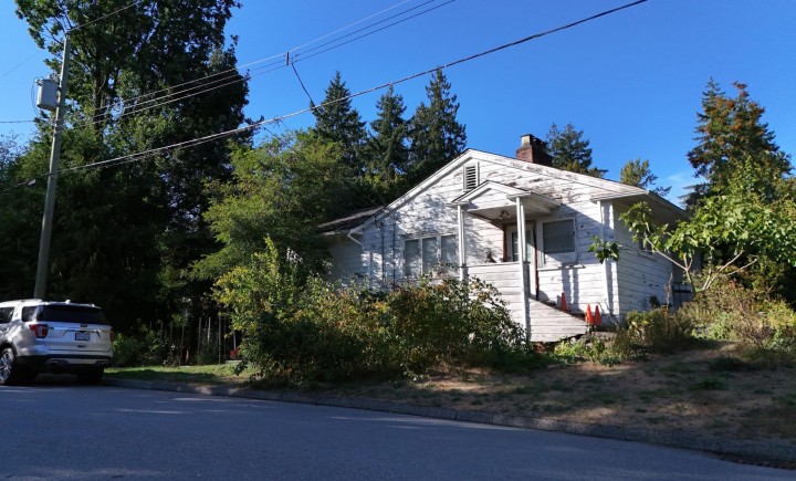 Photo 3 at 2405 Lloyd Avenue, Pemberton Heights, North Vancouver