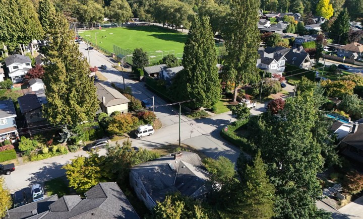 Photo 4 at 2405 Lloyd Avenue, Pemberton Heights, North Vancouver