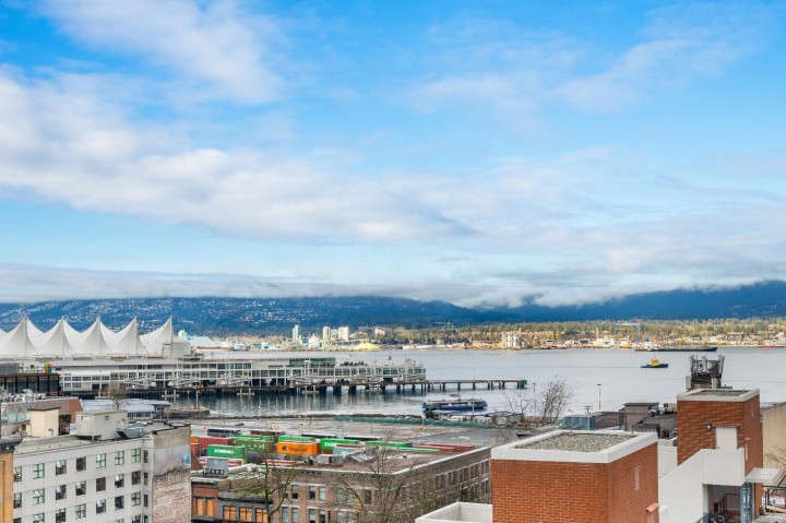 Photo 1 at 1011 - 66 W Cordova Street, Downtown VW, Vancouver West