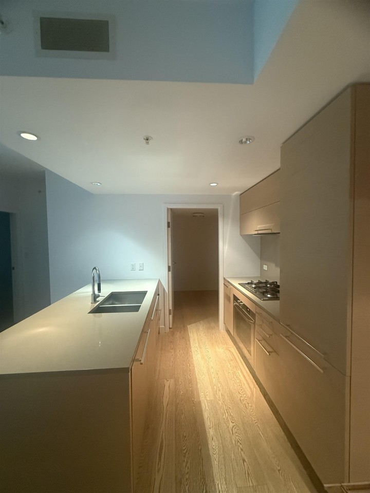 Photo 7 at 606 - 5782 Berton Avenue, University VW, Vancouver West