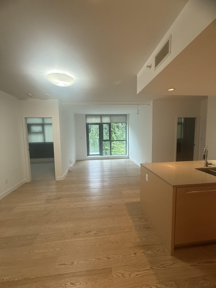 Photo 5 at 606 - 5782 Berton Avenue, University VW, Vancouver West