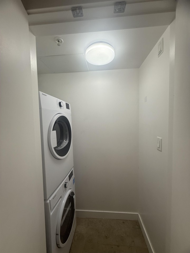 Photo 14 at 606 - 5782 Berton Avenue, University VW, Vancouver West